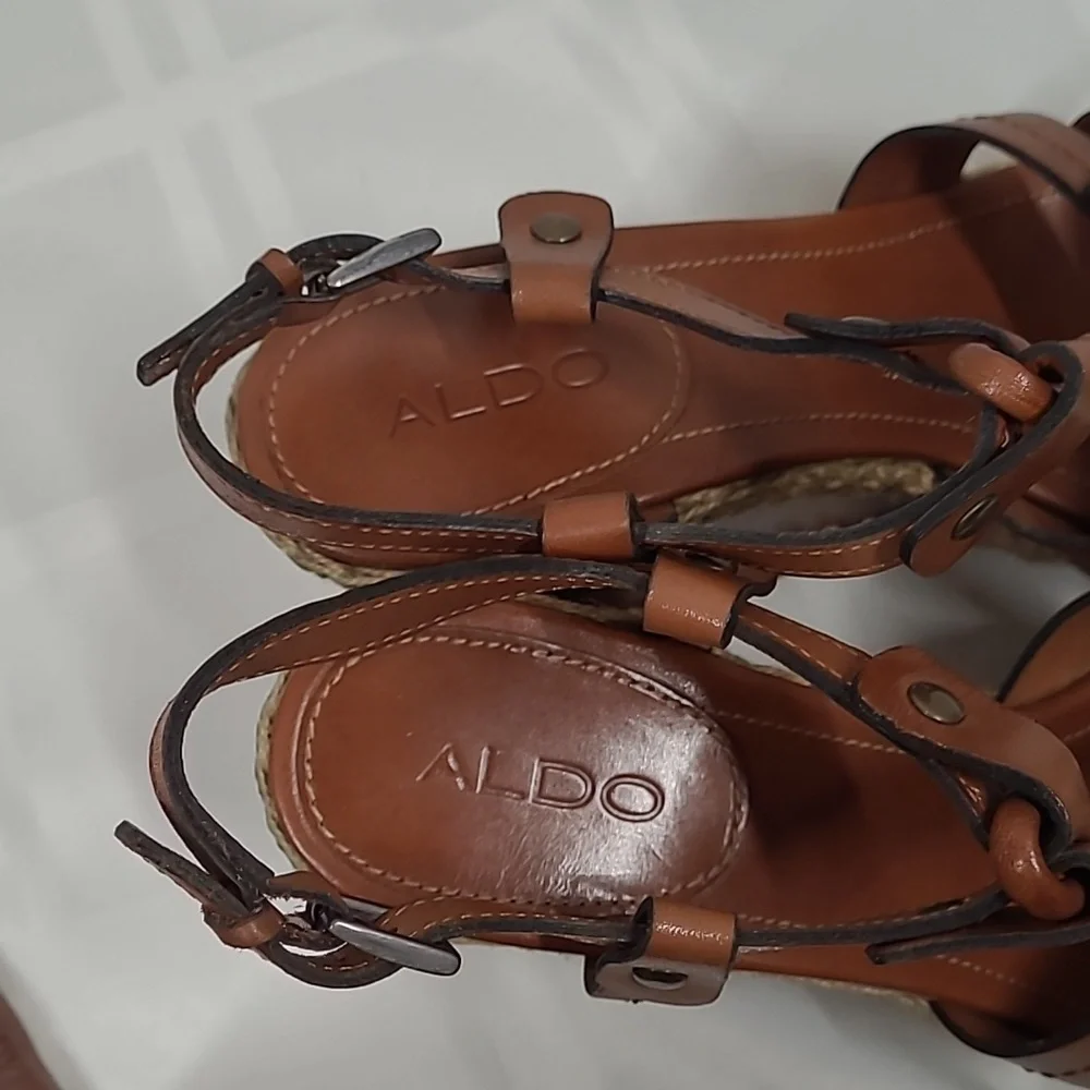 Aldo Women's Wedge Heel Sandal - Picture 7 of 8